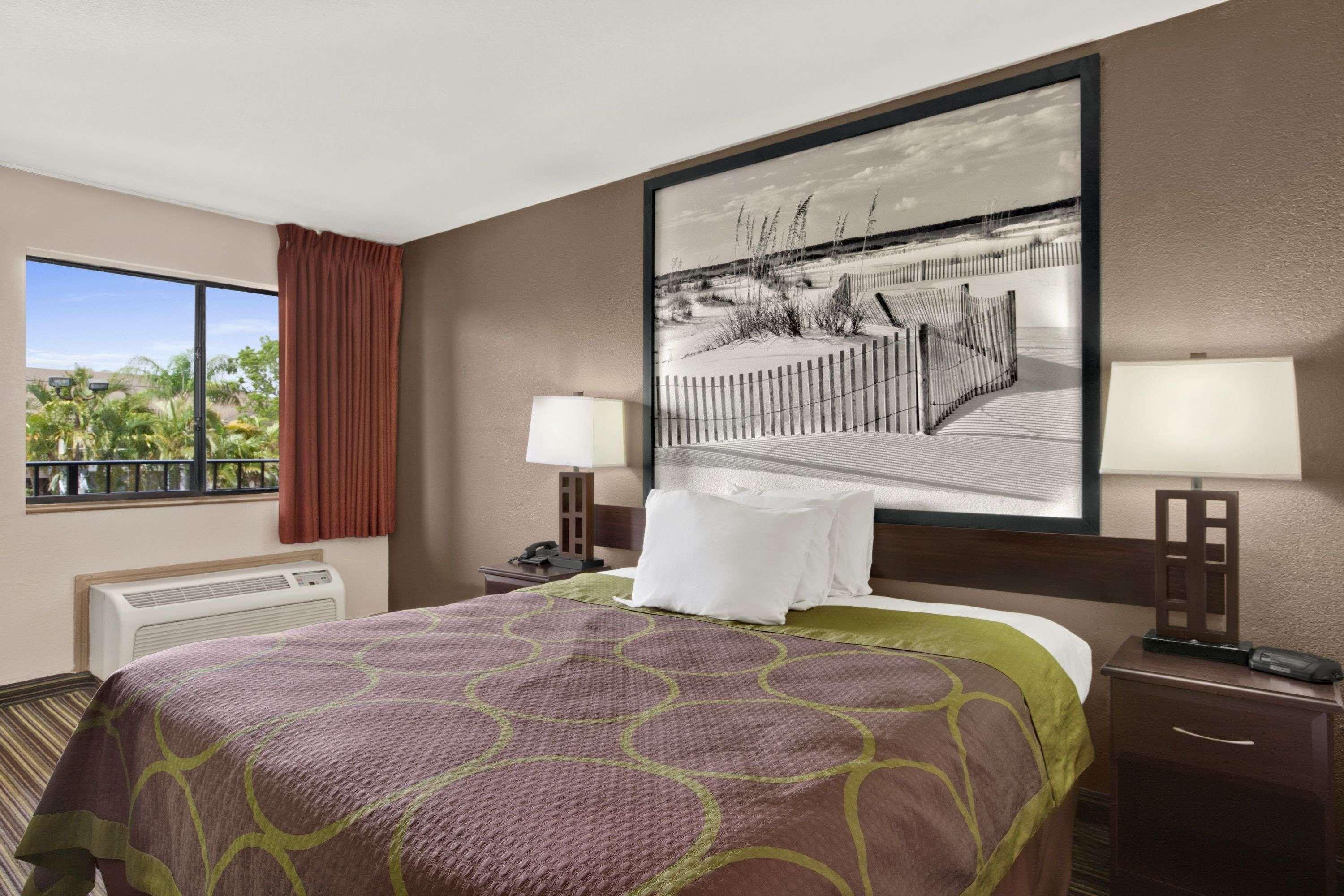 Super 8 By Wyndham Fort Myers Exteriér fotografie